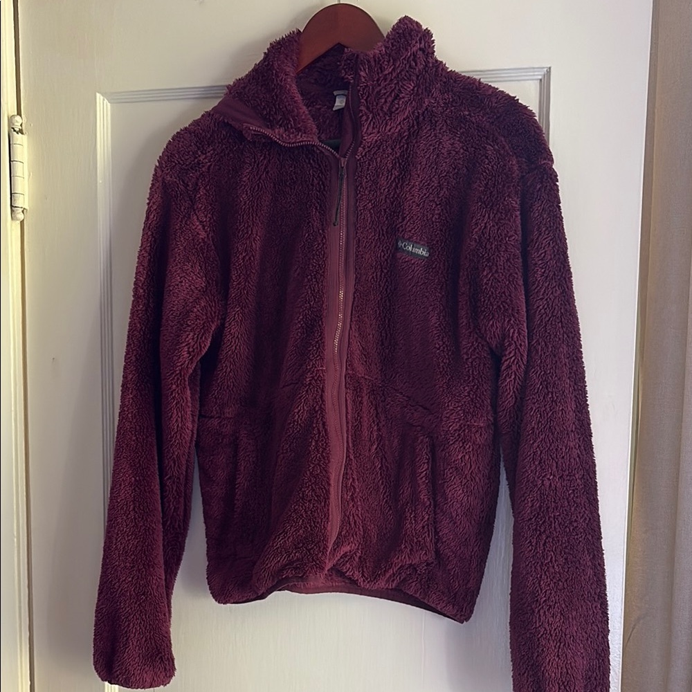 Columbia Purple Puffer Jacket with High Collar and Hood